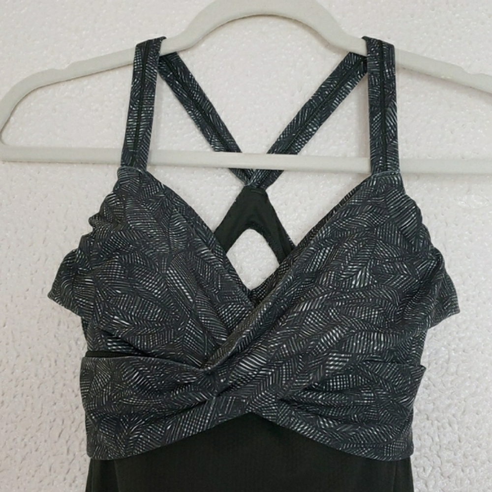 Lululemon Athletica Wrap It Up Tank Leaf Print Twist Jazzy White Gator Green 6 - Picture 4 of 17